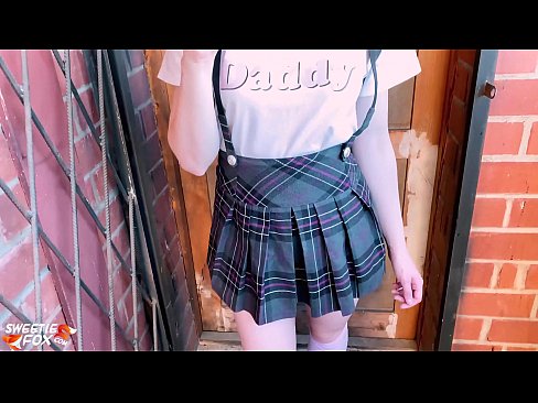❤️ Schoolgirl Sucks a dick gu domhainn agus fucks an àite clasaichean. ❤❌  Bhidio porn  leinn gd.liporno.ru
