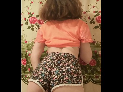 ❤️ Leanabh òg sexy a ’toirt dheth na shorts aice air a’ chamara ❤❌  Bhidio porn  leinn gd.liporno.ru