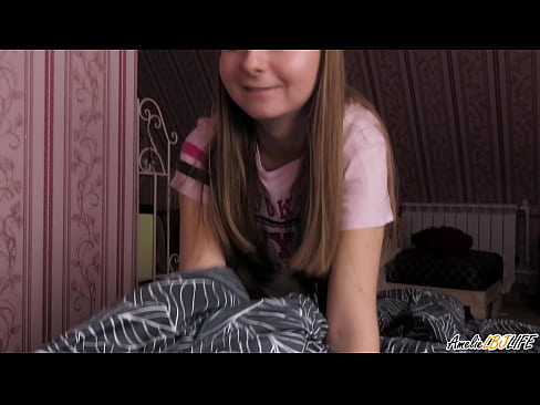❤️ Bidh Blondie a’ tarraing a BFF gu domhainn agus a’ faighinn cum na beul ❤❌  Bhidio porn  leinn gd.liporno.ru